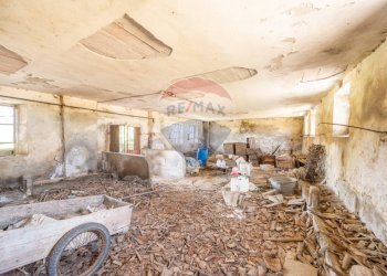 Stanza vuota - Azienda agricola VIA PO MORTO
 
36, Torricella del Pizzo - foto 63