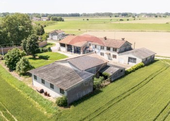 Casa all\'aperto - Azienda agricola VIA PO MORTO
 
36, Torricella del Pizzo - foto 68