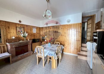 Foto 2 - Casa semi indipendente via cavour Pellescritta
 
39, Montereale - foto 2