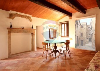 Sala da pranzo - Casa indipendente Semproniano - foto 13