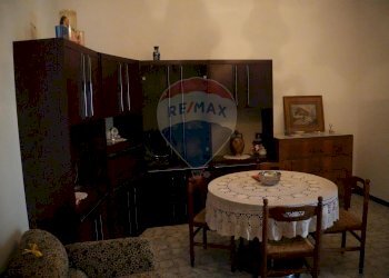 Sala da pranzo - Casa indipendente Valle Cupa
 
63, Frosolone - foto 17