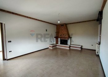 Soggiorno - Casa indipendente Valle Cupa
 
63, Frosolone - foto 6