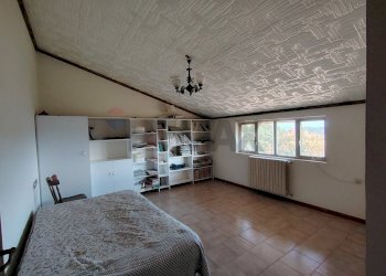 Camera / camera da letto - Casa indipendente Valle Cupa
 
63, Frosolone - foto 12