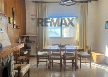 Sala da pranzo - Casa indipendente Valle Cupa
 
63, Frosolone - foto 4