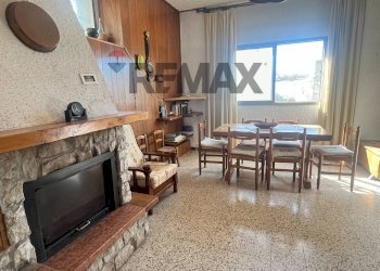 Sala da pranzo - Casa indipendente Valle Cupa
 
63, Frosolone - foto 5