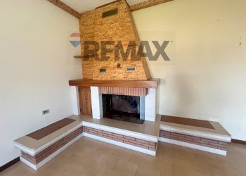 Dettagli - Casa indipendente Valle Cupa
 
63, Frosolone - foto 6