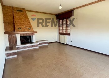 Soggiorno - Casa indipendente Valle Cupa
 
63, Frosolone - foto 7