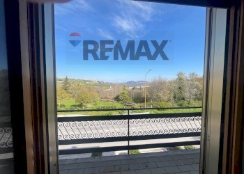 Balcone - Casa indipendente Valle Cupa
 
63, Frosolone - foto 8