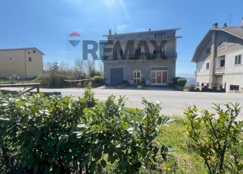 Edificio all\'aperto - Casa indipendente Valle Cupa
 
63, Frosolone - foto 28