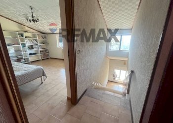 Hall / corridoio - Casa indipendente Valle Cupa
 
63, Frosolone - foto 40