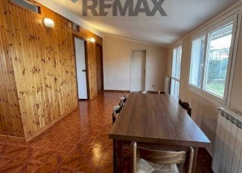 Sala da pranzo - Attic Traversa Via Filangieri
 
1, Frosolone - photo 2