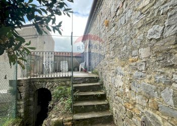 Scale - Casa semi indipendente Via Torre
 
18, Frosolone - foto 11