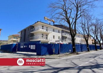 Foto 1 - Magazzino Via Battisti, Matelica - foto 1