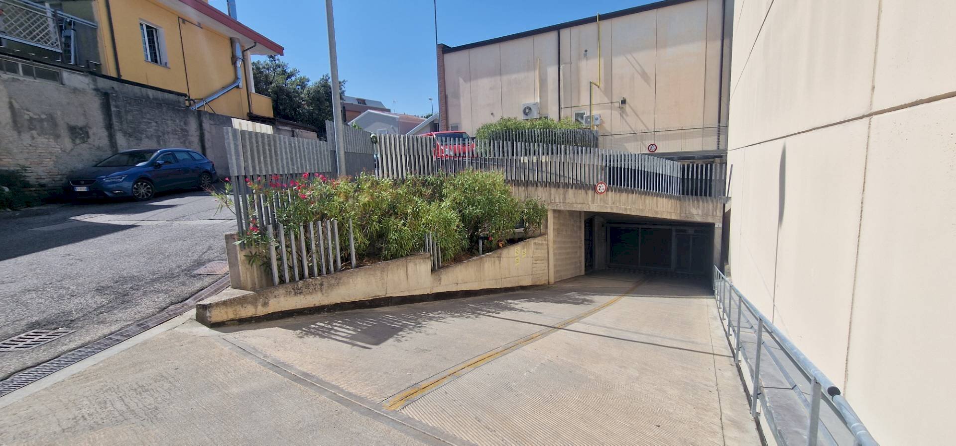 Foto 1 - Locale Commerciale via Sebastiano Caboto, Cattolica - foto 1