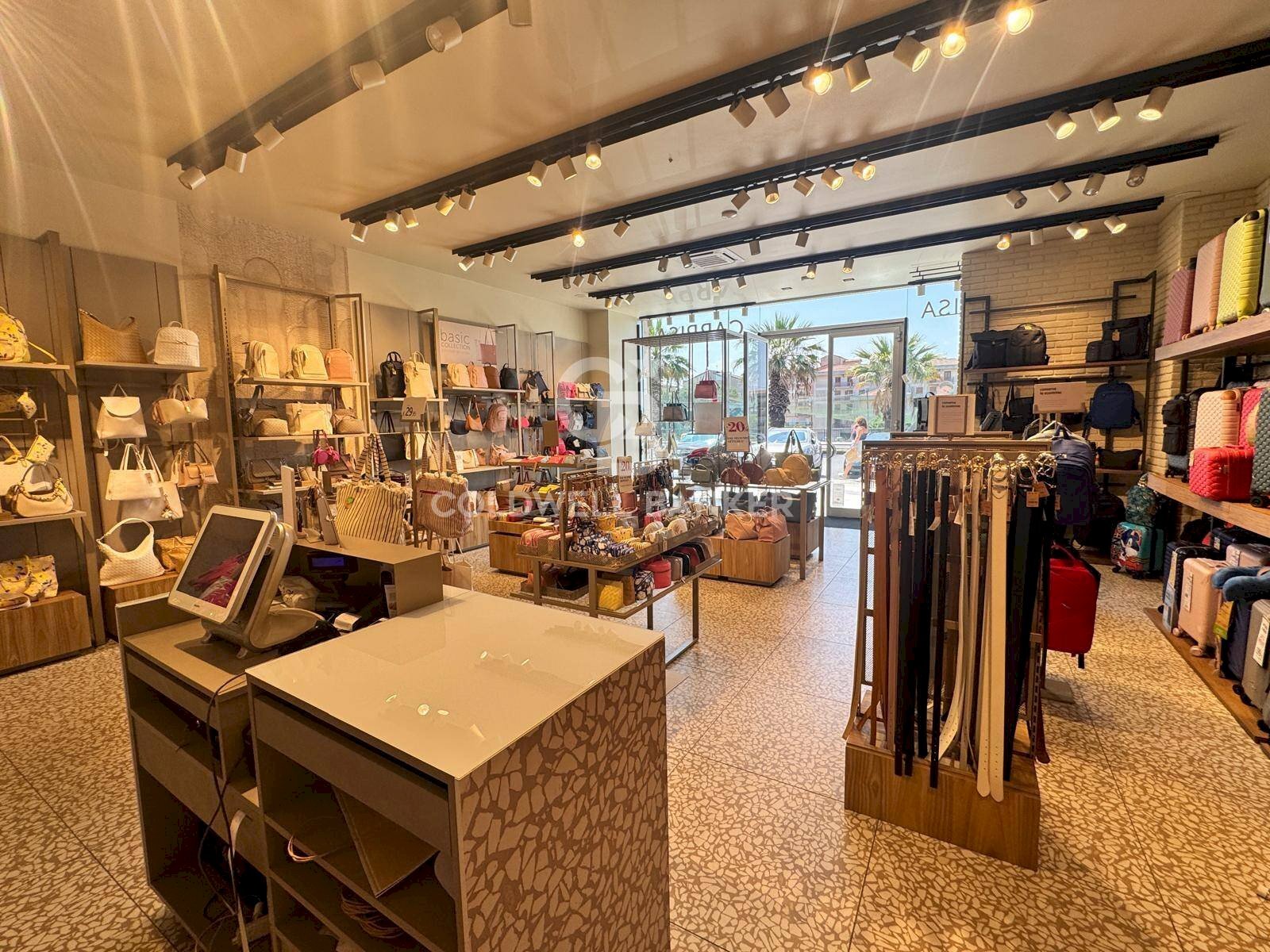 Foto 3 - Commercial Premises Viale Europa
135, Caltagirone - photo 3