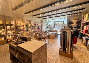 Foto 3 - Attività Commerciale Viale Europa
 
135, Caltagirone - foto 3