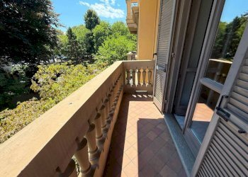 Balcone - Four-room apartment piazza Giuseppe Garibaldi, Pinerolo - photo 4