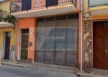 Four-room apartment Via Giuseppe Mazzini, Floridia - photo 1