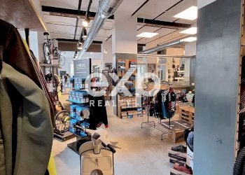 Locale Commerciale Via Arò, Asti - foto 3