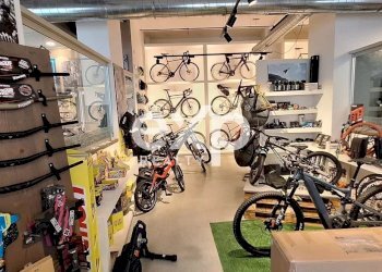 Locale Commerciale Via Arò, Asti - foto 7