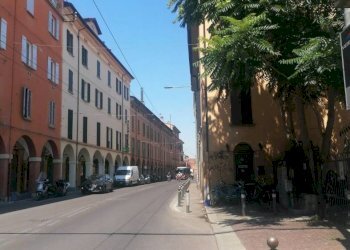 Two-room apartment Via Giuseppe Mazzini, 24, Bologna (neighborhood Santo Stefano) - photo 2