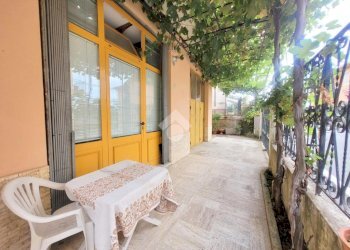 Two-room apartment Via al piano, Cogoleto - photo 1