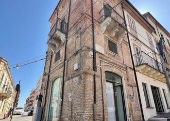 Foto 1 - Locale Commerciale corso bandiera, Lanciano - foto 1