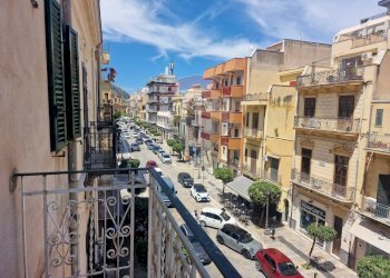 Balcone - Trilocale CORSO UMBERTO I
 
106, Bagheria - foto 16