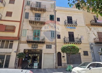 Edificio all\'aperto - Trilocale CORSO UMBERTO I
 
106, Bagheria - foto 17