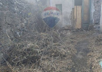 Edificio all\'aperto - Independent house Strada 4 Femminamorta
 
40, Riposto - photo 1