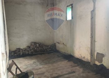 Stanza vuota - Independent house Strada 4 Femminamorta
 
40, Riposto - photo 7