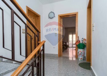 Hall / corridoio - Appartamento Via Cardinale Saverio De Luca
 
snc, Bronte - foto 6