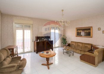 Soggiorno - Appartamento Via Cardinale Saverio De Luca
 
snc, Bronte - foto 1