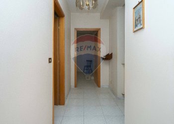 Hall / corridoio - Appartamento Via Cardinale Saverio De Luca
 
snc, Bronte - foto 5