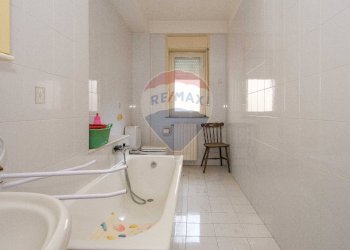 Bagno - Appartamento Via Cardinale Saverio De Luca
 
snc, Bronte - foto 12