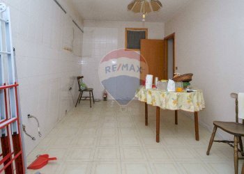 Cucina - Appartamento Via Cardinale Saverio De Luca
 
snc, Bronte - foto 15