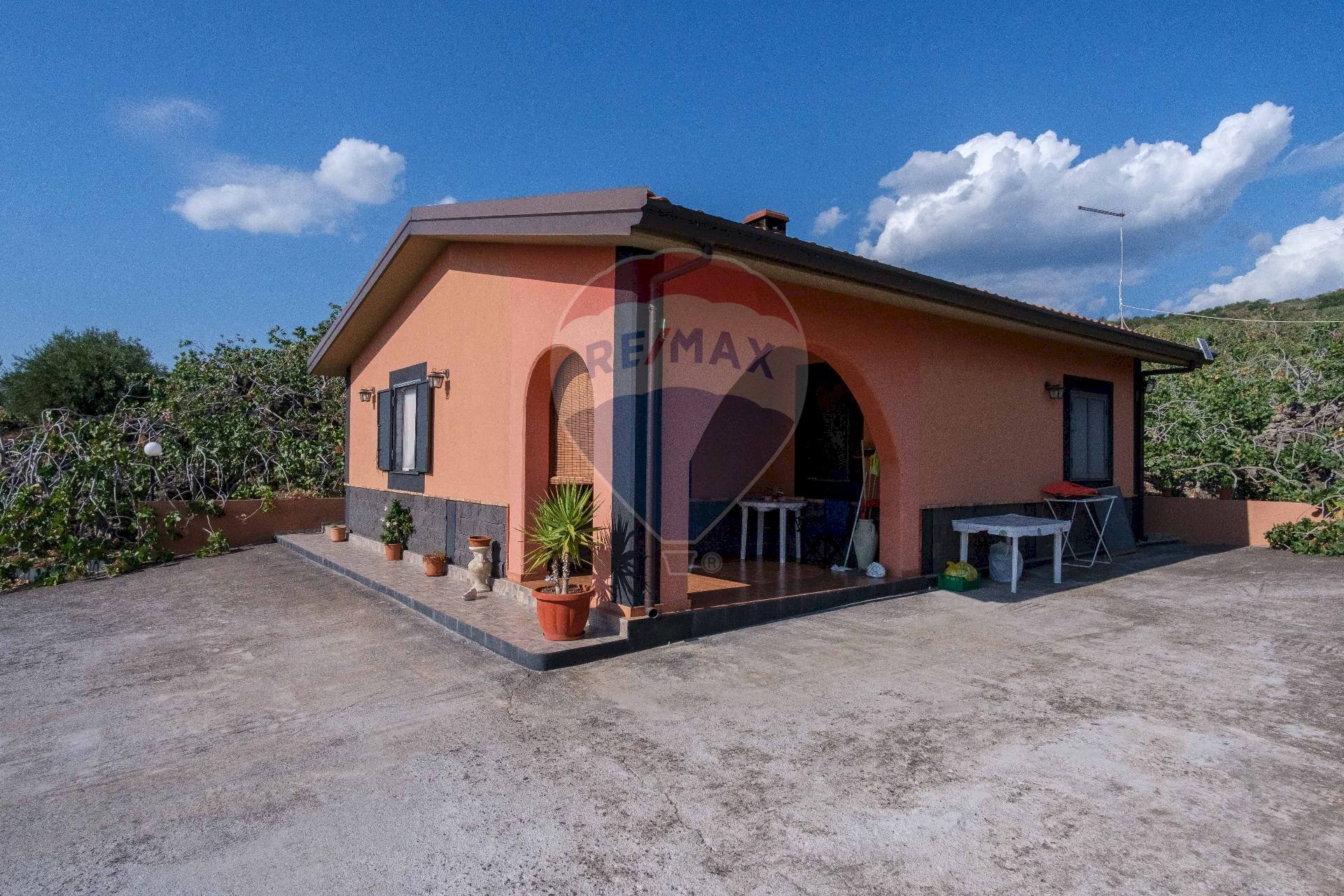 Casa all\'aperto - Villa Contrada Grottitti
 
snc, Bronte - foto 3