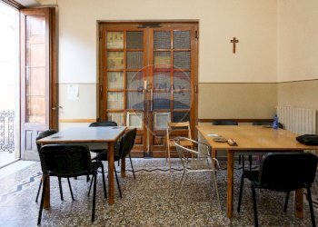 Sala da pranzo - Casa semi indipendente Via Umberto
 
222, Bronte - foto 15