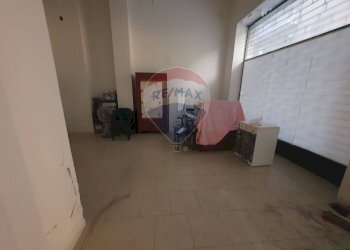 Hall / corridoio - Locale Commerciale Via Galileo Galilei/Viale Principe Umberto
 
9, Caltagirone - foto 4