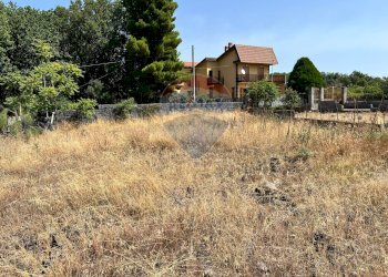 Casa all\'aperto - Terreno agricolo Contrada Rocca dell'Estensione
 
snc, Ragalna - foto 2