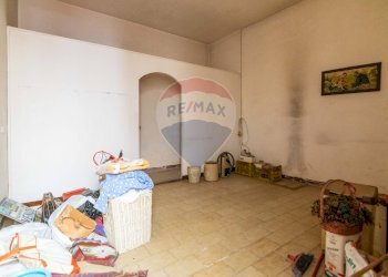 Stanza vuota - Quadrilocale Via Emanuele Bellia
 
116, Paterno - foto 25