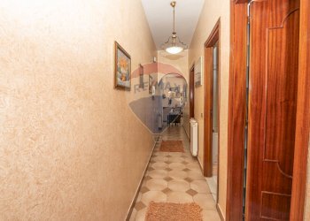 Hall / corridoio - Appartamento Via Duilio Gaio
 
21, Caltagirone - foto 22