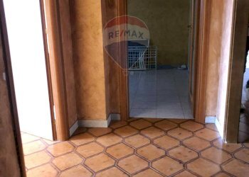 Hall / corridoio - Trilocale Via Del Fasano
 
49, Catania - foto 21