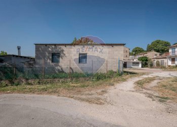 Casa all\'aperto - Quadrilocale Via Enrico Mattei
 
2, Castelplanio - foto 10