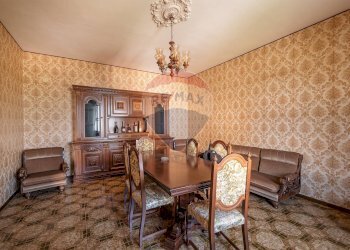 Sala da pranzo - Appartamento Via Cesare Battisti
 
3, Mergo - foto 6