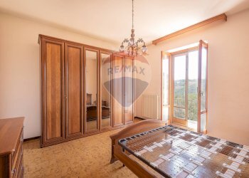 Camera / camera da letto - Appartamento Via Cesare Battisti
 
3, Mergo - foto 8