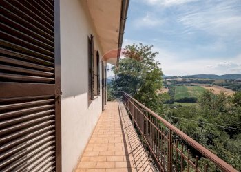 Balcone - Appartamento Via Cesare Battisti
 
3, Mergo - foto 12