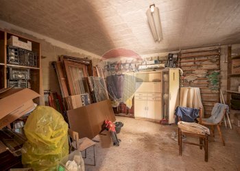 Soggiorno - Appartamento Via Cesare Battisti
 
3, Mergo - foto 15