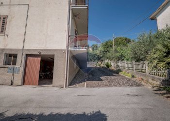 Casa all\'aperto - Appartamento Via Cesare Battisti
 
3, Mergo - foto 17