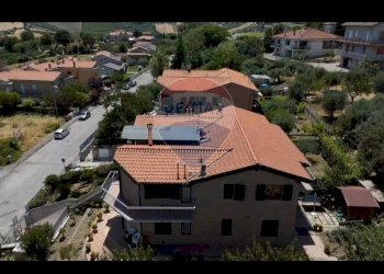 Casa all\'aperto - Quadrilocale Via don aldo montesi
 
6, Morro d'Alba - foto 3